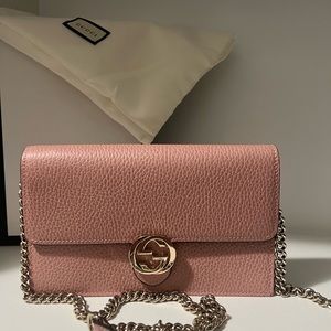 Gucci Interlocking Wallet on Chain (Leather)